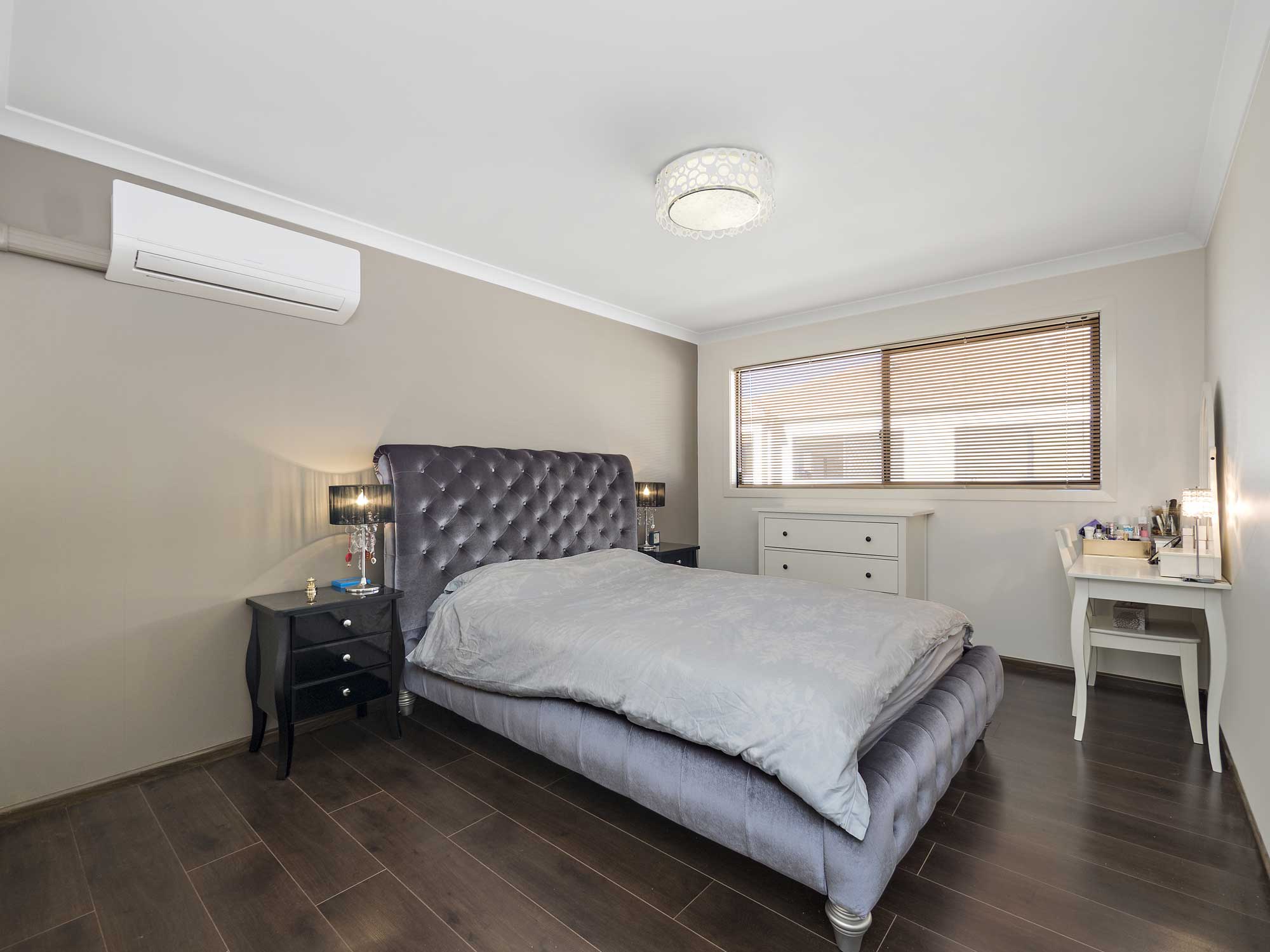 Calamvale master bedroom townhouse photography Brisbane Phil Savory