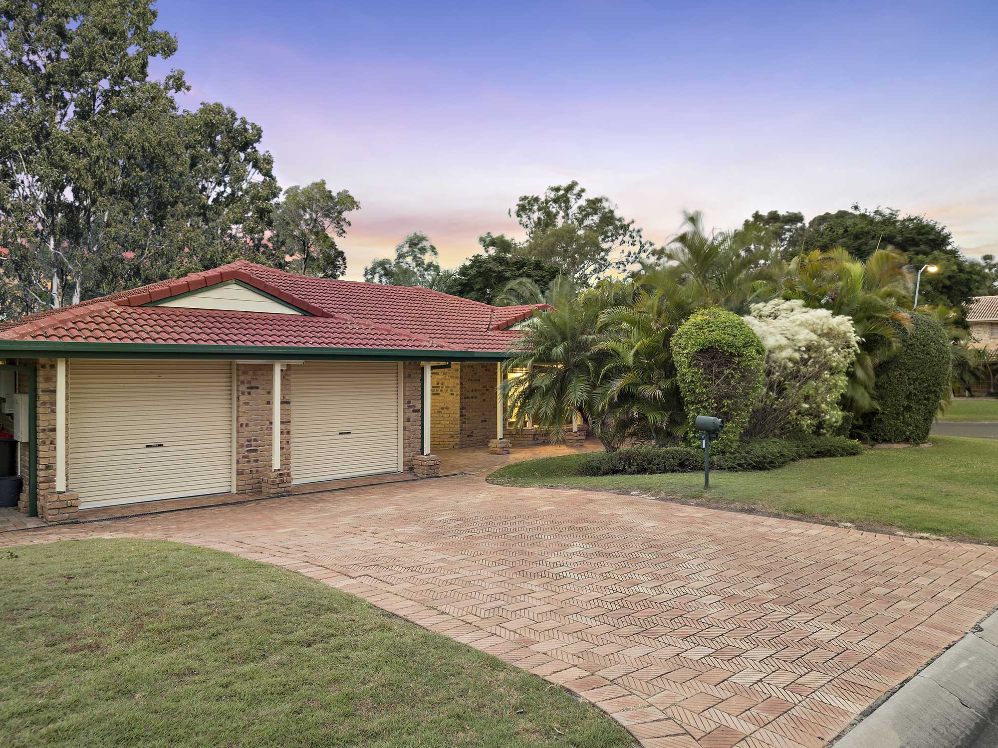 Real estate photography Carpentaria Place Runcorn