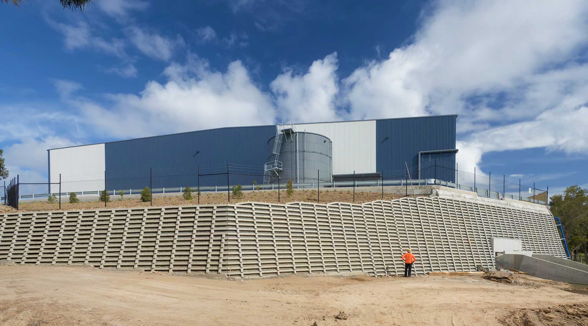 Construction photography - Concrib Pty Ltd retaining wall at Berrinba