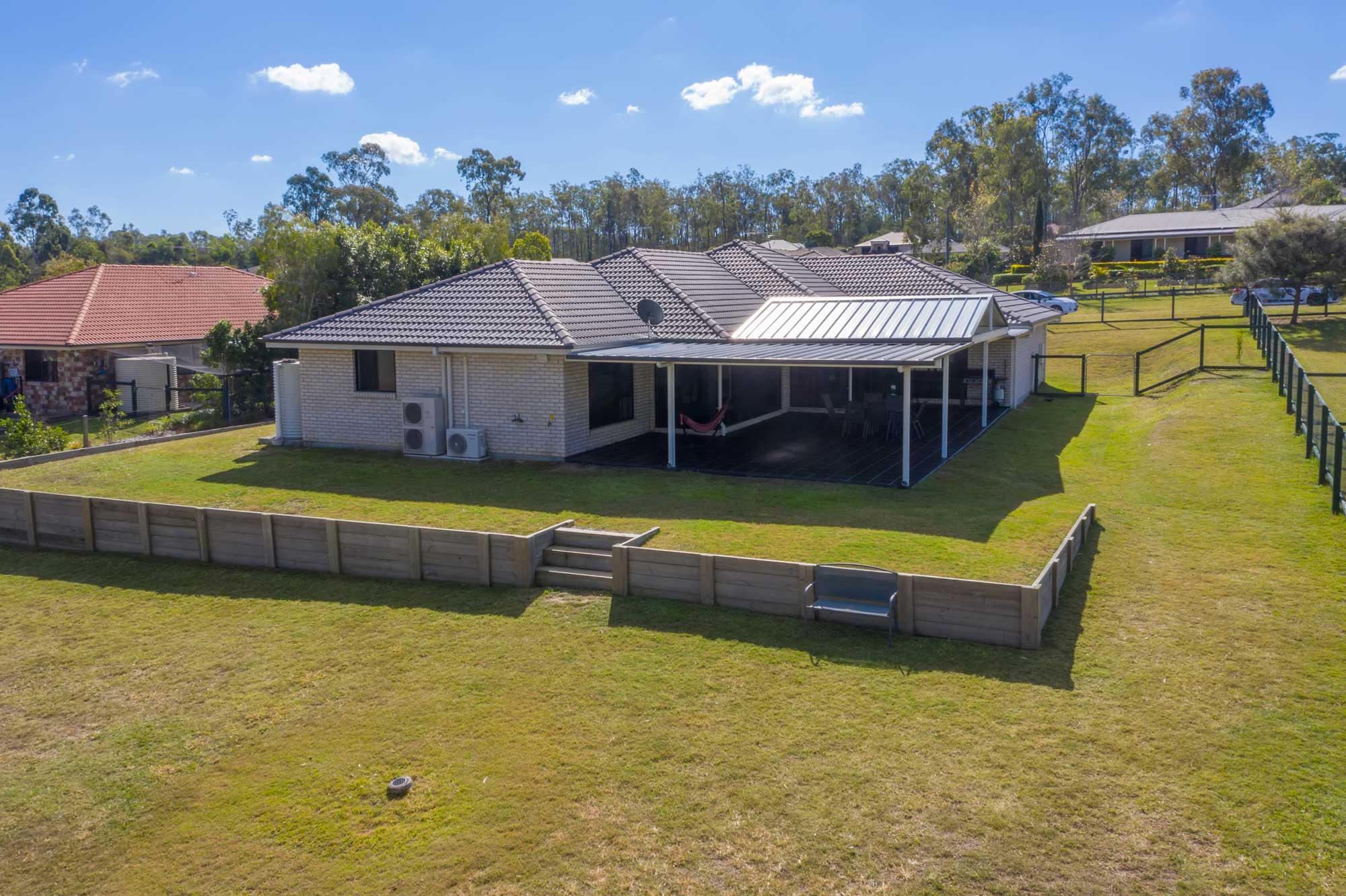 Acreage photography at 49 Gumview Cres Flagstone