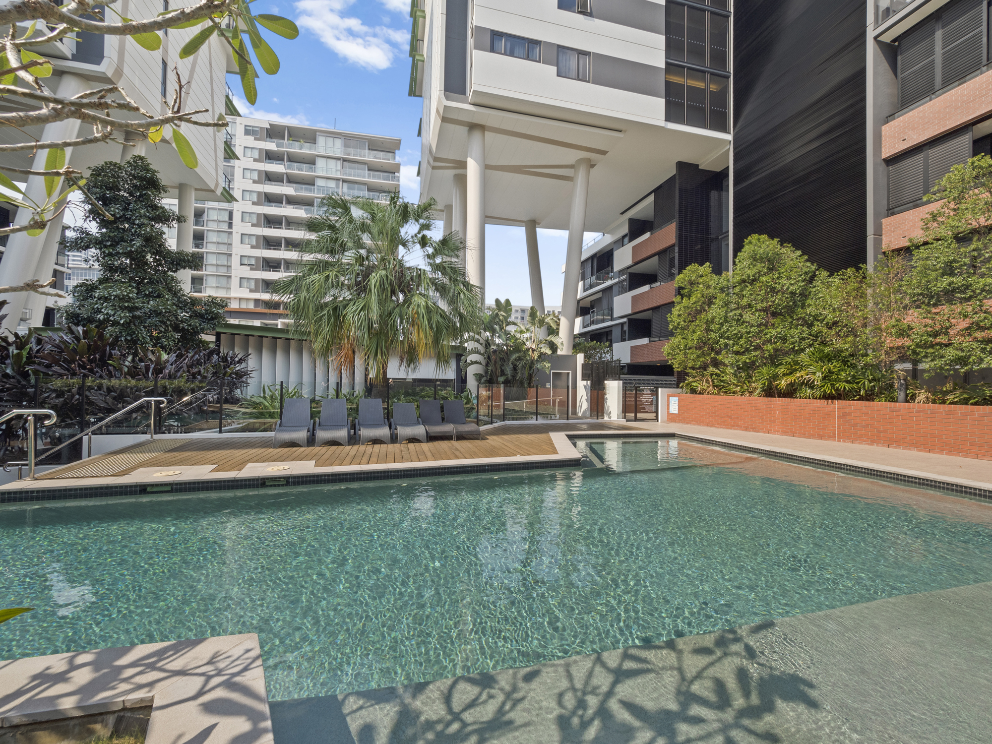 The pool area - 9 Edmonstone St South Brisbane apartment photography