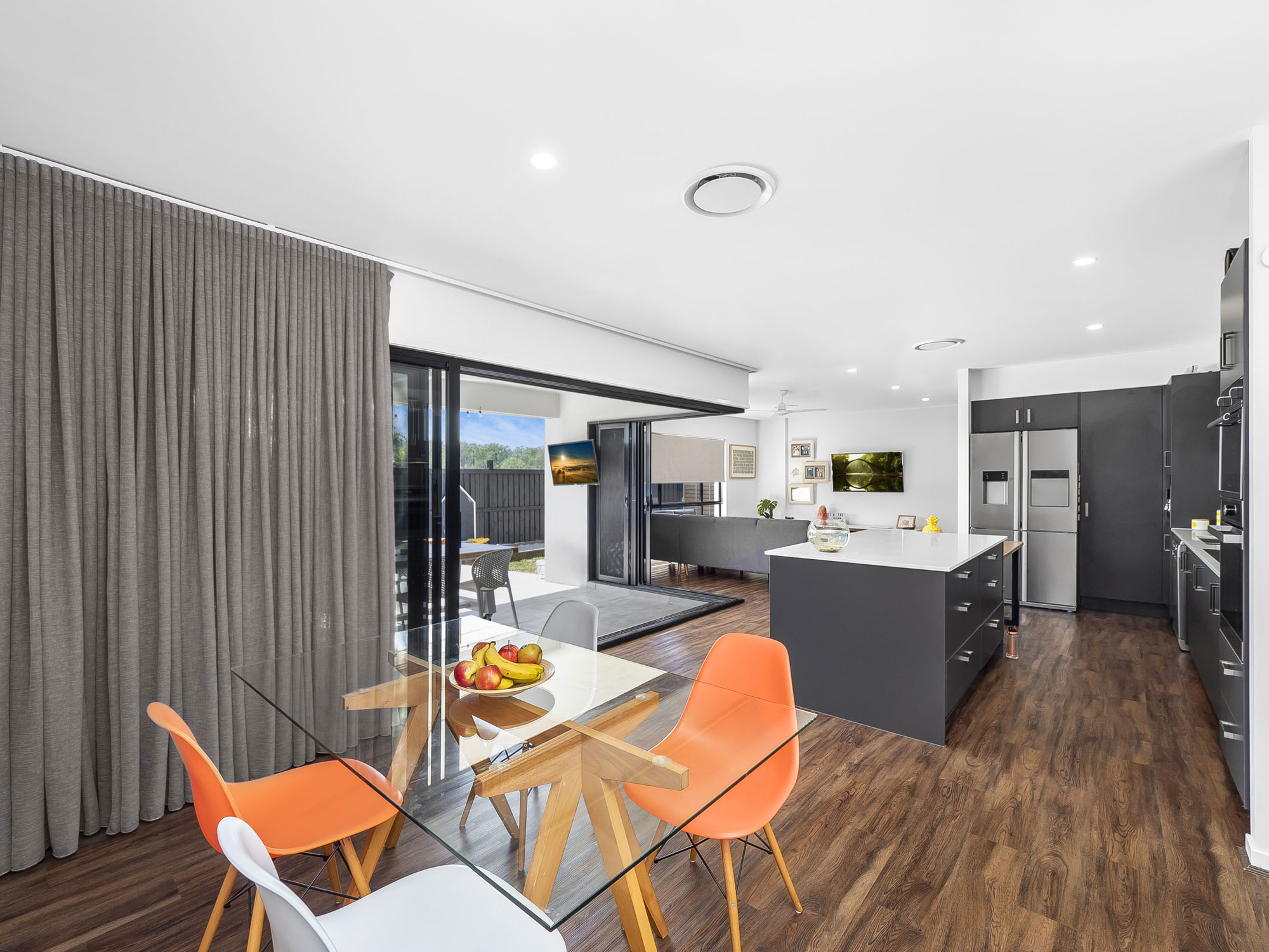 Photographing an Alphaline Homes display home at Griffin, north of Brisbane